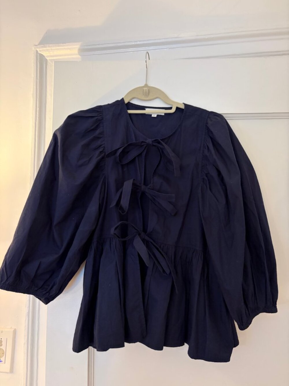 Boii Studios Cat Tie-Front Blouse Navy 3/4 Puff Sleeve Sz S